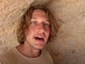Influencer é preso por invadir ilha do povo 'mais isolado do mundo'