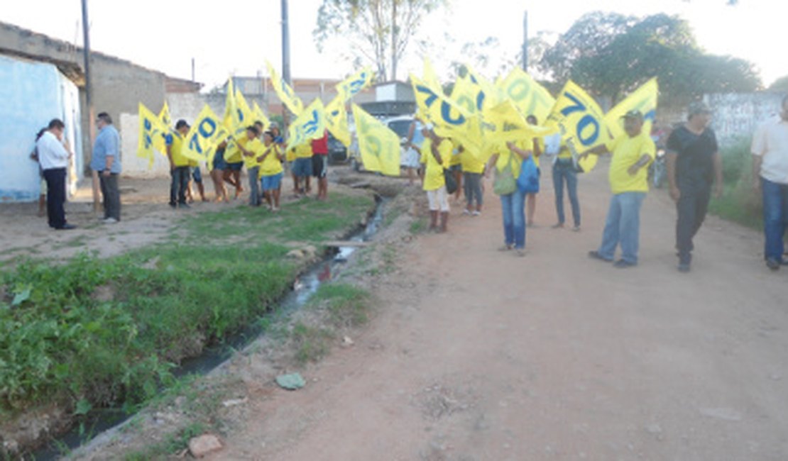 Moradores reclamam do descaso da prefeitura no Brasiliana