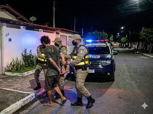 Homem sob efeito de drogas é detido após invadir a casa da tia  em Palmeira dos Índios
