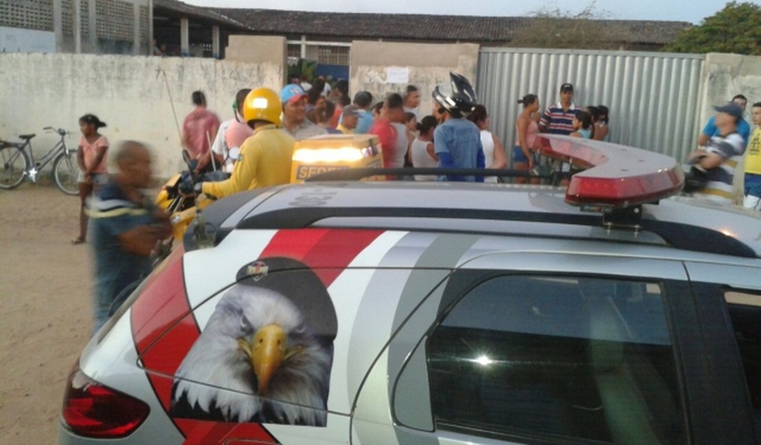 Mototaxista é perseguido e assassinado dentro de Escola Municipal
