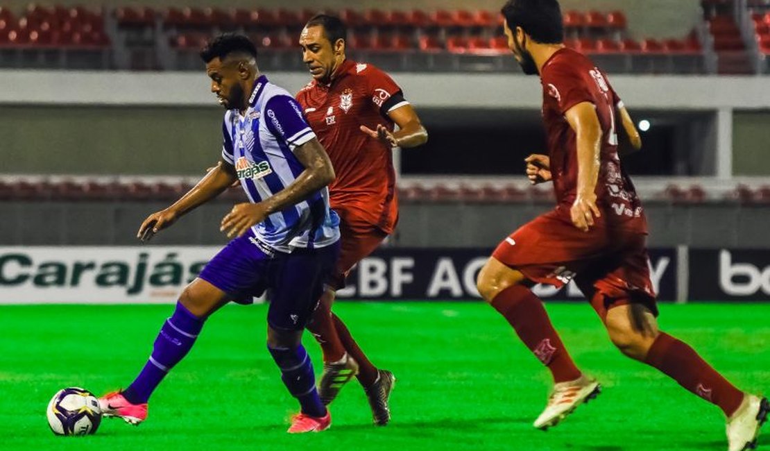 CSA decide no segundo tempo e vence o Sergipe por 2x0