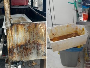 Estabelecimento de quentinhas é interditado com charque estragado e queijo vencido na Ponta da Terra