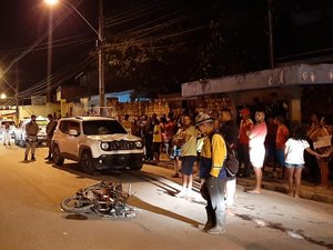 Motorista faz ultrapassagem perigosa e colide contra veículo na AL-101 Norte, em Maceió