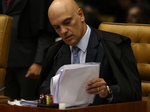 Ministro nega arquivar inquérito sobre vazamento de dados sigilosos