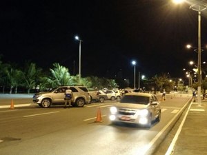 Lei Seca: operação remove cinco veículos e apreende 12 CNHs