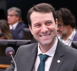 Três partidos disputam Daniel Barbosa - e a força política de Arapiraca