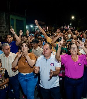 Edilza arrasta multidão na maior caminhada da história de Lagoa da Canoa