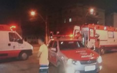 Condutor perde o controle do carro, invade contramão e provoca acidente na capital