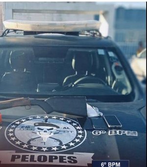 Jovem e adolescente são detidos com arma e drogas em Matriz de Camaragibe