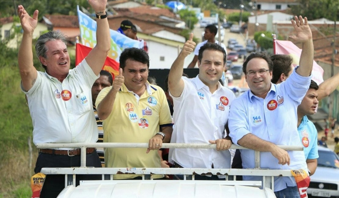 Carreata recepciona Renan Filho no agreste alagoano