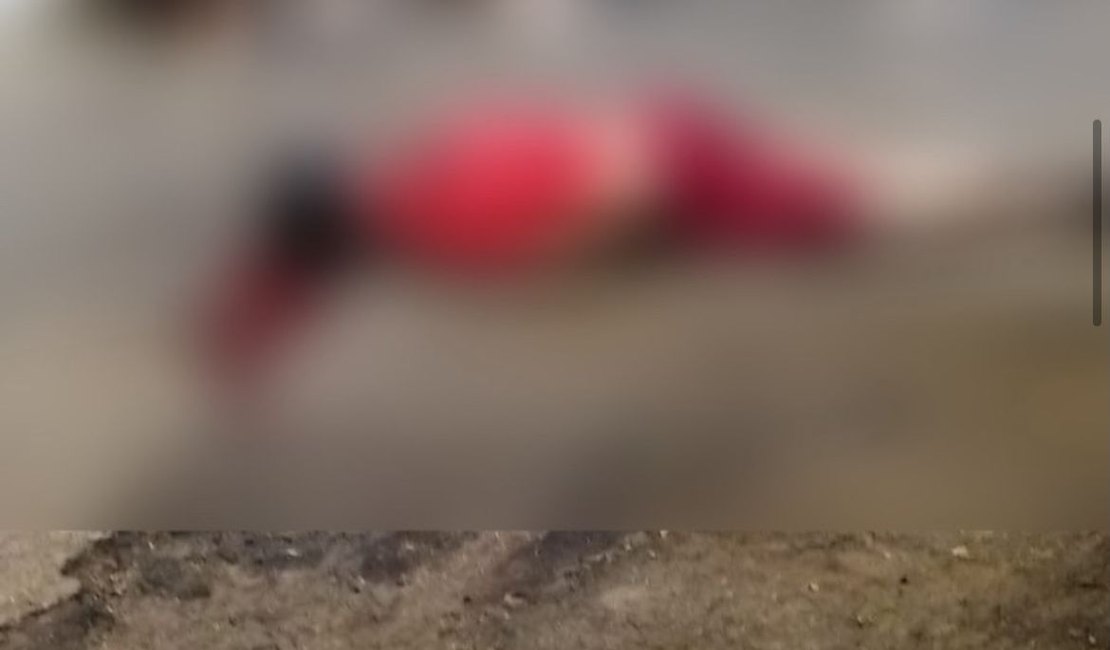 Com dívida no tráfico, homem é assassinado a tiros em bar de Jacarecica, em Maceió