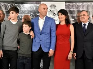 Dois em um: Real oficializa a demissão de Rafa Benítez e promoção de Zidane