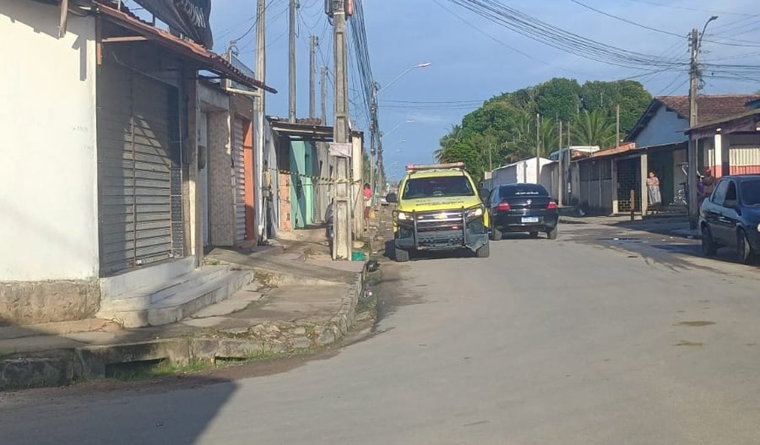 Jovem é assassinado a facadas em Rio Largo