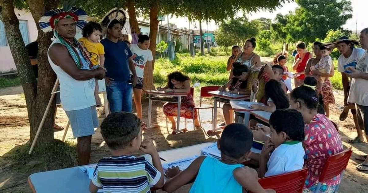 Indígenas da etnia Aconã lutam por construção de escola em aldeia ...