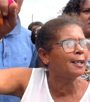 Moradores do Vergel cobram entrega de moradias em protesto no Centro de Maceió