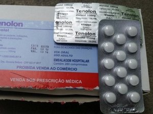 Secretária afirma que medicamentos vencidos e apreendidos seriam descartados