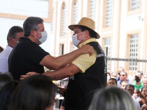 Gilberto Gonçalves prestigia início de obras em São Miguel dos Campos ao lado de Arthur Lira