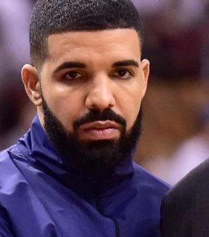 Drake pagou R$ 1,3 milhão para modelo que o acusou de abuso sexual
