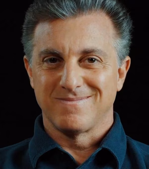 Luciano Huck surpreende com opinião sobre vídeo de Felca