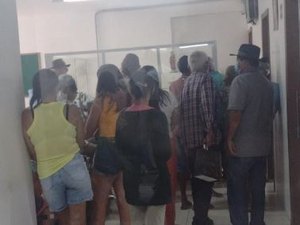 [Vídeo] Devido demora em atendimento, pacientes desistem de consulta oftalmológica no Hospital Chama