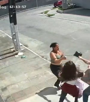 [Vídeo] Mulher reage e impede tentativa de assalto na Gruta de Lourdes