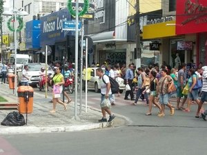 Criminosos invadem estabelecimentos comerciais no Agreste