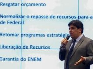 Alfabetização e formação de professores estão entre prioridades do MEC
