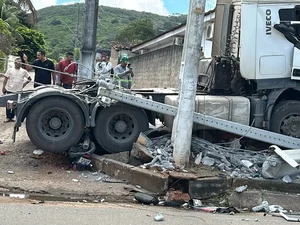 Caminhoneiro é investigado por suspeita de uso de drogas em atropelamento em Palmeira