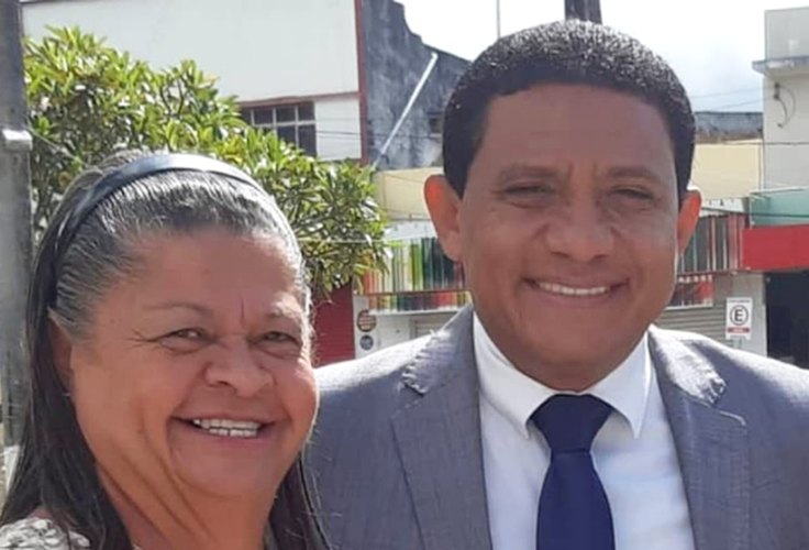 Júlio Cézar pode lançar a tia como candidata a prefeita em Palmeira dos Índios