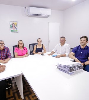 Prefeitura de Palmeira inicia pagamento dos servidores públicos municipais