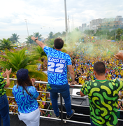 Flávio Bolsonaro agradece apoio durante a campanha e convoca todos pra votação nas urnas