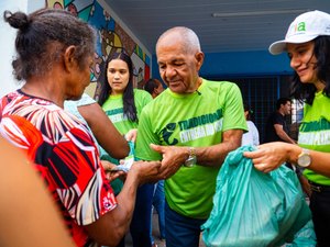 Prefeitura de Japaratinga distribui 8 toneladas de peixe na Semana Santa