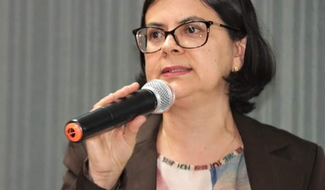 Vereadora Gilvânia Barros defende novas disciplinas nas escolas municipais de Arapiraca 