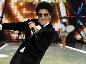Bruno Mars anuncia volta ao Brasil com shows no Rio e em São Paulo