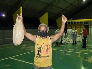 Prefeitura de São Luís do Quitunde entrega 22 mil quilos de peixes