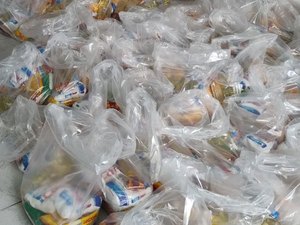 Moradores afetados pelas chuvas recebem doações em São Luís do Quitunde