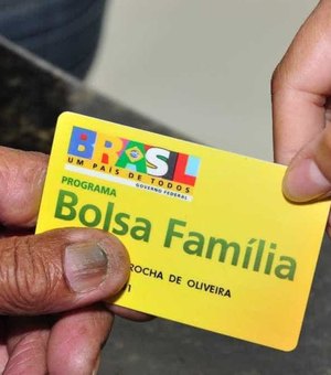 Caixa nega auxílio emergencial a 700 mil beneficiários do Bolsa Família