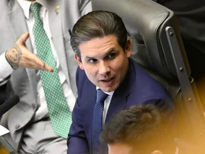 Motta se manifesta sobre ocupação de Glauber e agressão à imprensa