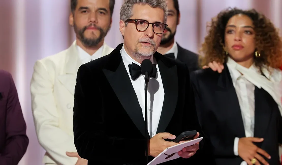 Kleber Mendonça Filho quebra silêncio após derrotas do Brasil no Oscar