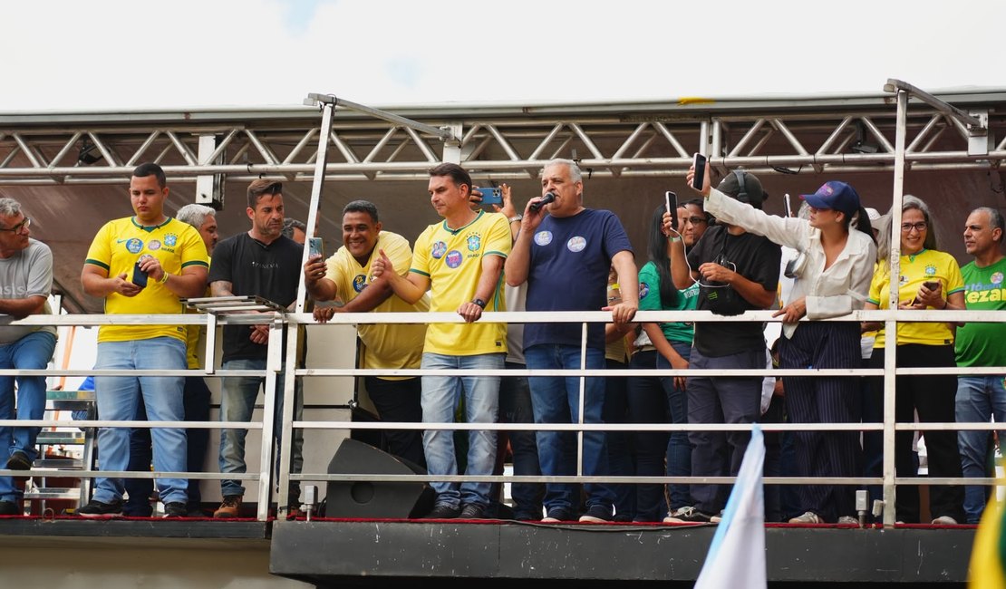 Flávio Bolsonaro e Alfredo cumprem agenda de campanha na Bahia, Ceará e Pernambuco