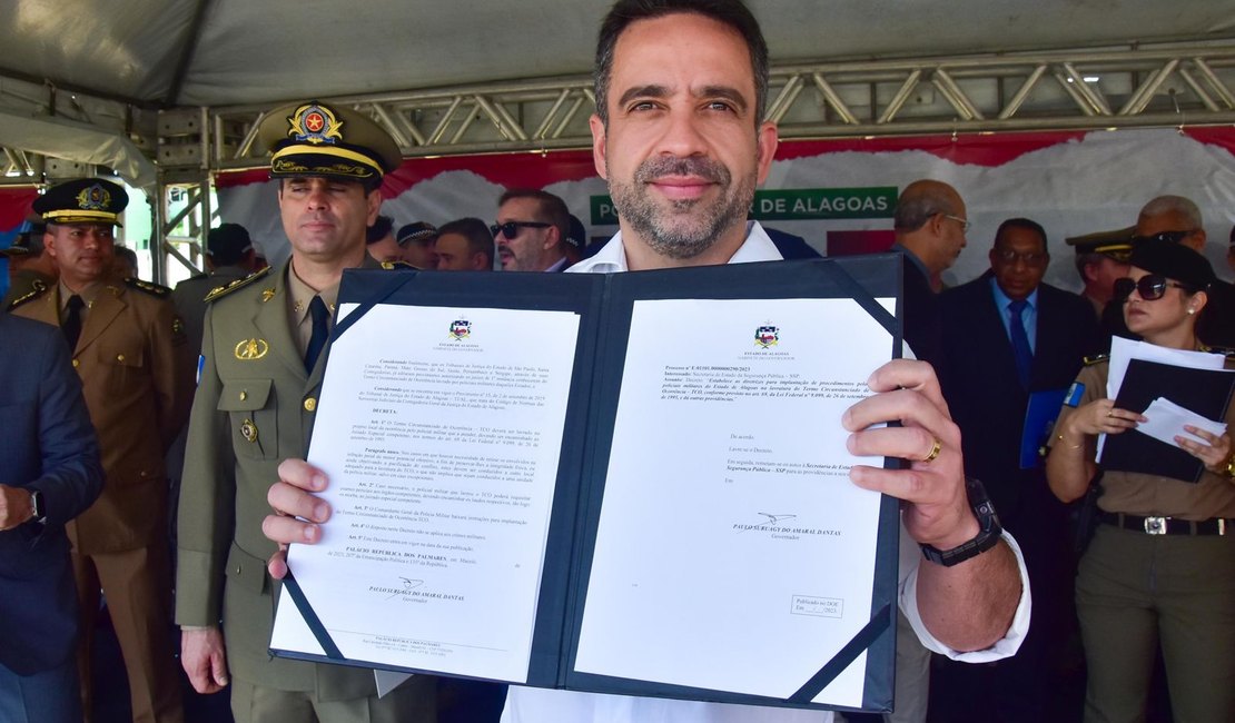 No aniversário da Polícia Militar de Alagoas, Paulo Dantas assina decreto que autoriza PMs a lavrar TCO