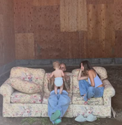 Hailey Bieber comemora 2 anos do filho com Justin Bieber