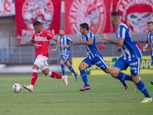 CSA vence e sai na frente do CRB na busca pela vaga na final do Alagoano