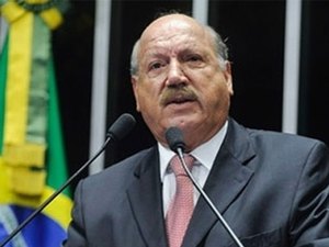 Senador Luiz Henrique da Silveira morre em Joinville