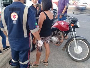 Mulher sofre acidente próximo ao Hospital CHAMA