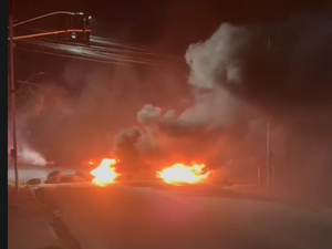 Protesto por falta de água interdita Avenida Governador Lamenha Filho no Feitosa