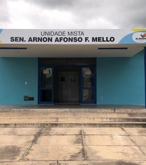 Médico é preso em flagrante depois de importunar mulher de delegado em hospital de Piranhas, em Alagoas