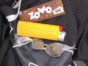 Agentes do Ronda no Bairro flagram uso de drogas no Marco dos Corais, em Maceió