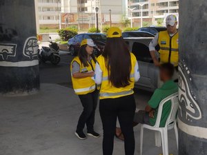 Ronda no Bairro auxilia dependente químico e o encaminha para tratamento