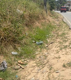 Falta de acostamento e buracos prejudicam tráfego em São Bento